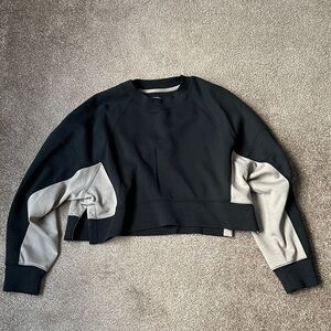 YPB by Abercrombie & Fitch - neoKNIT cropped crewneck - Size M